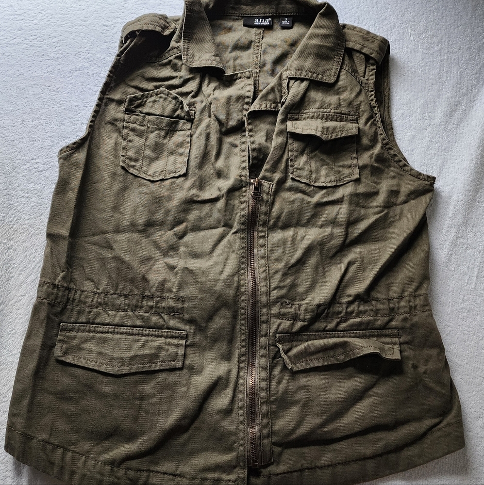 A.N.A Linen Cotton Blend Military Style Army Green Zip Up Pocket Vest Size Small